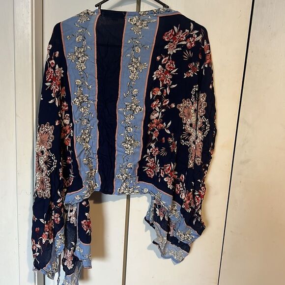 Living doll floral kimono cover up - Picture 4 of 5